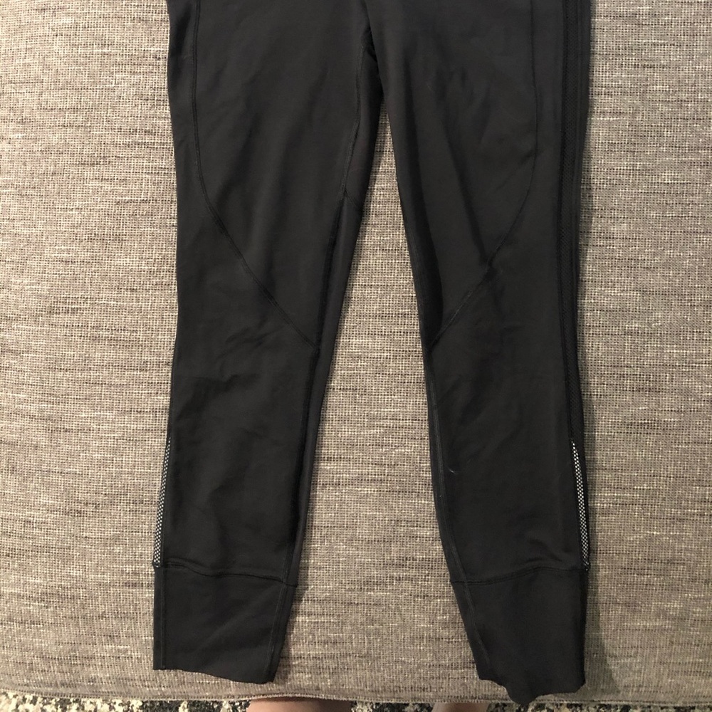 Lululemon 7/8 mesh -reflective- pants